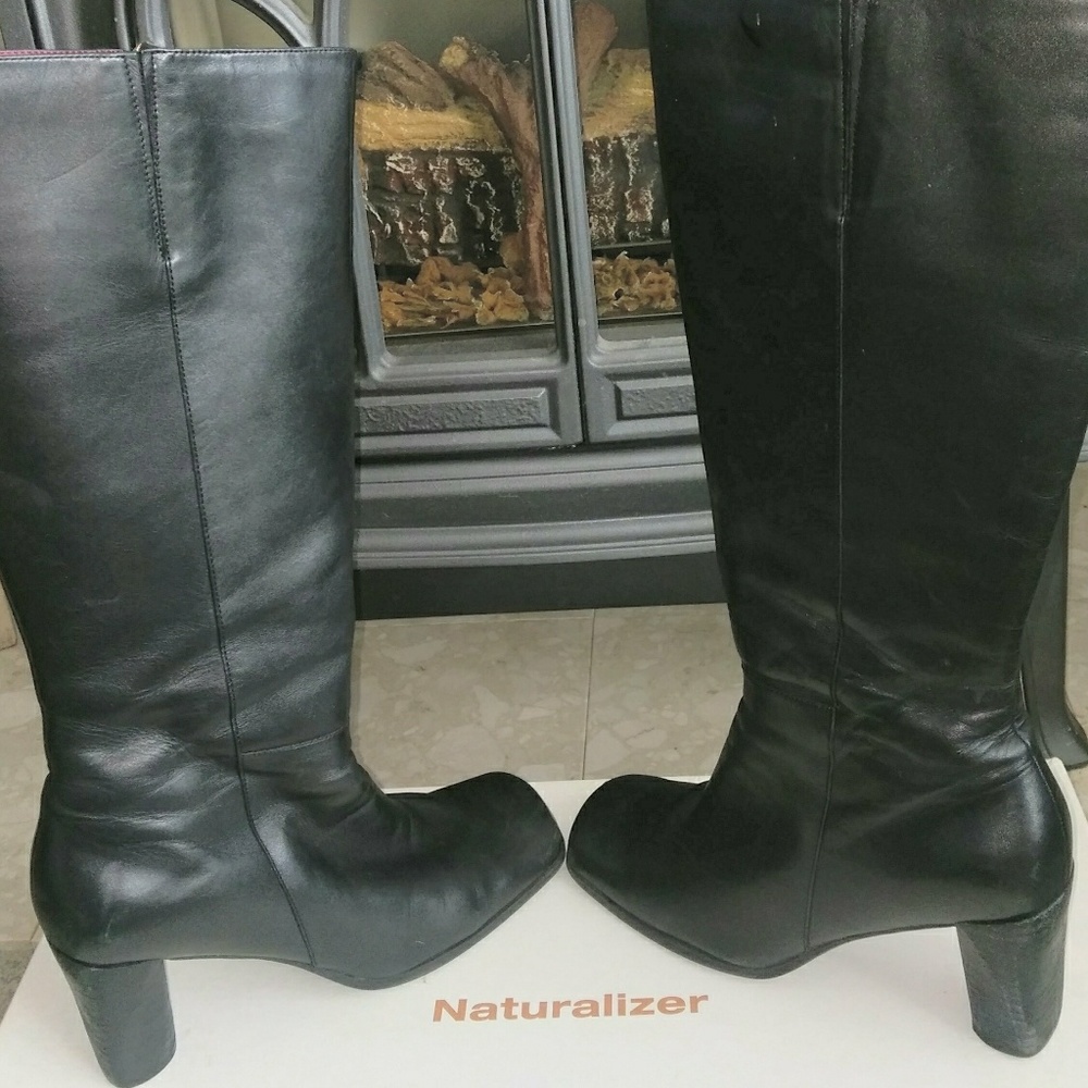 PRICE REDUCED** Tall Ladies genuine leather boots